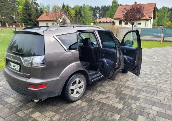 Mitsubishi Outlander cena 32000 przebieg: 241865, rok produkcji 2011 z Warszawa małe 137